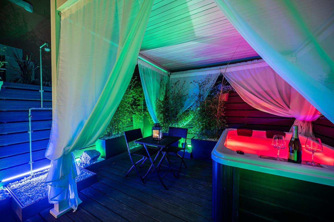 Sea Garden Apartments & Rooms กราโด ภายนอก รูปภาพ